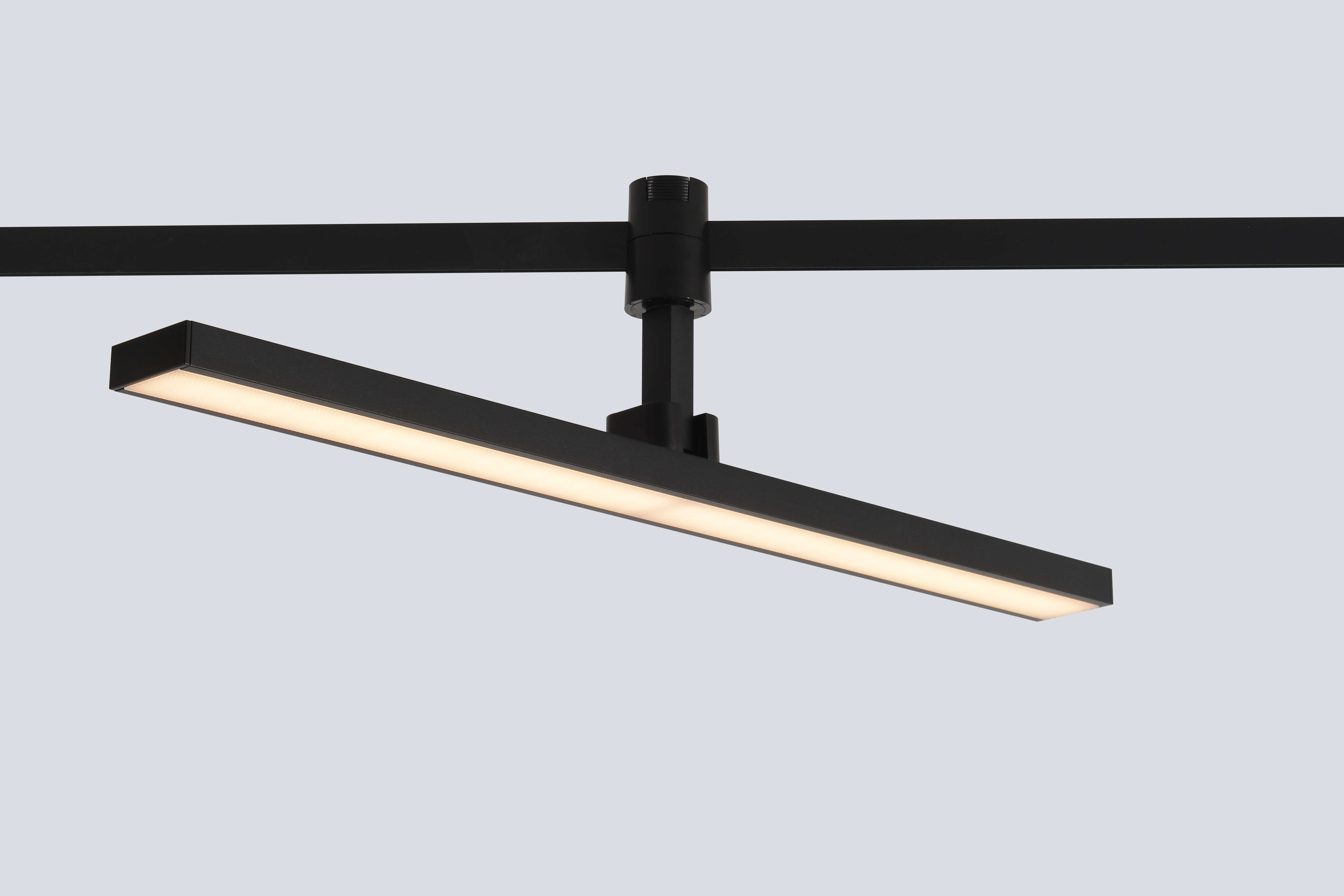 Светильник трековый для гибкой магнитной системы crystal lux clt 0.37 001 18w bl smart